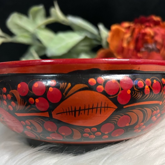 Russian Lacquer Bowl and Spoon - Picture 8 of 10